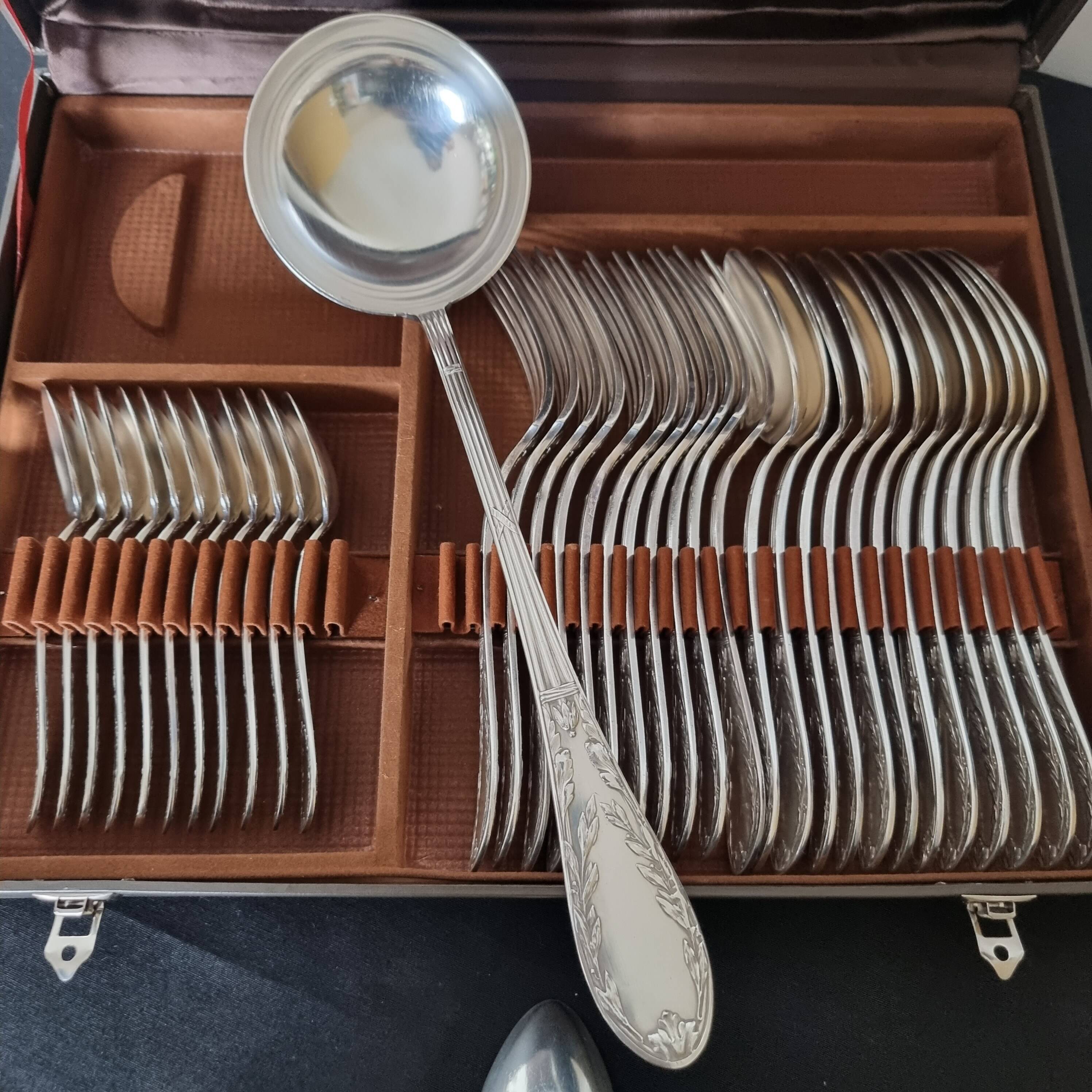 Médard Orfèvres Orfèvres vintage exclusif, 37 pièces, en métal argenté, sty