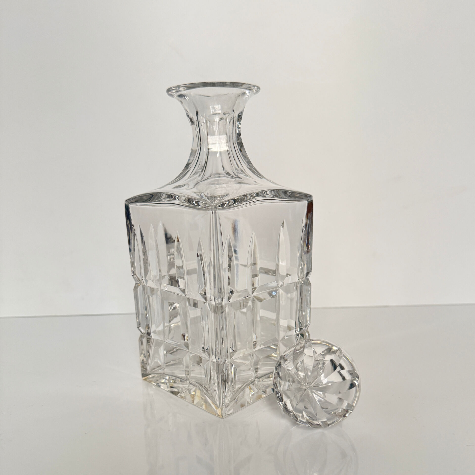 Crystal carafe Saint Louis