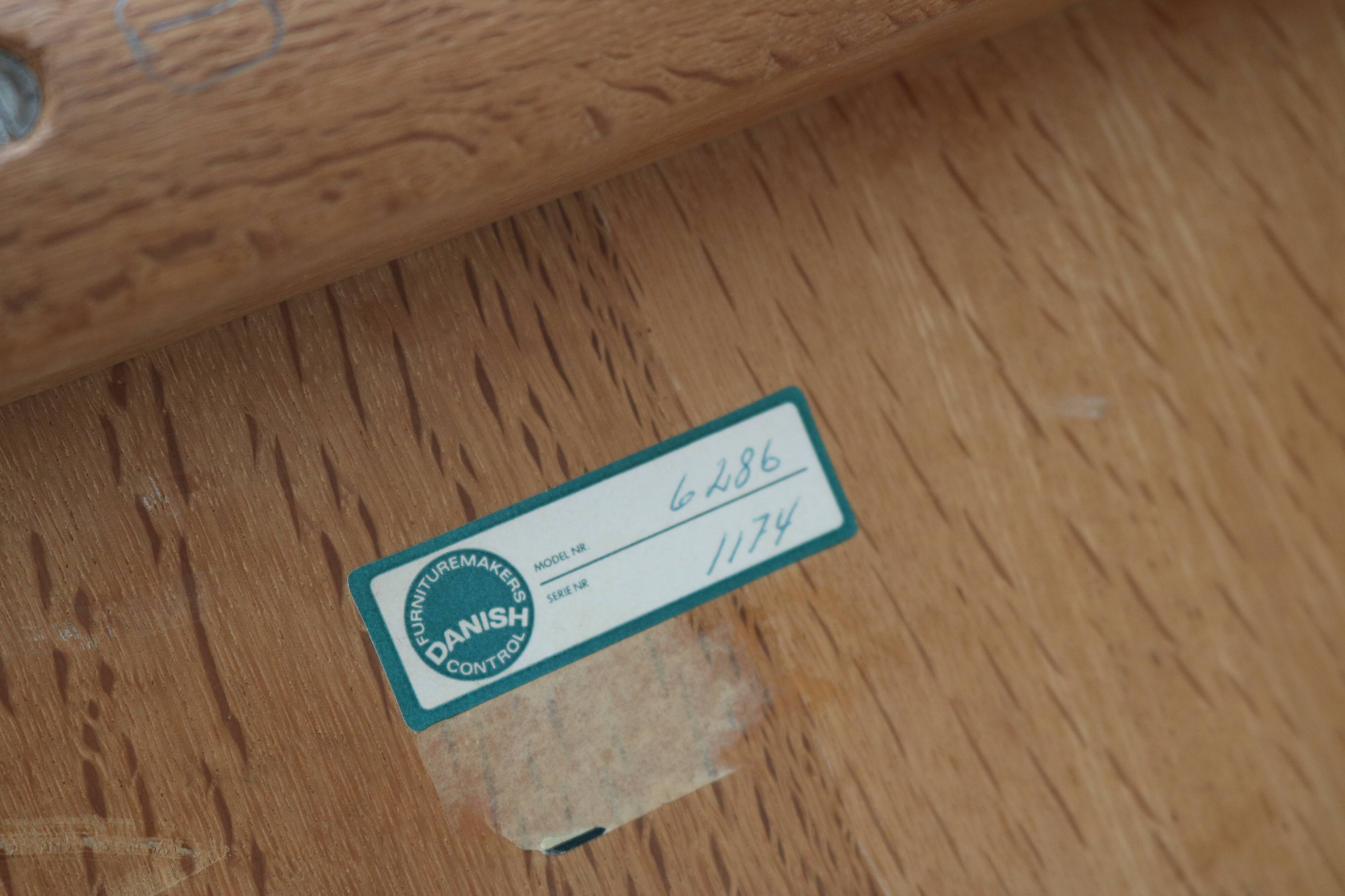 Borge Mogensen model 6286 oak dining table