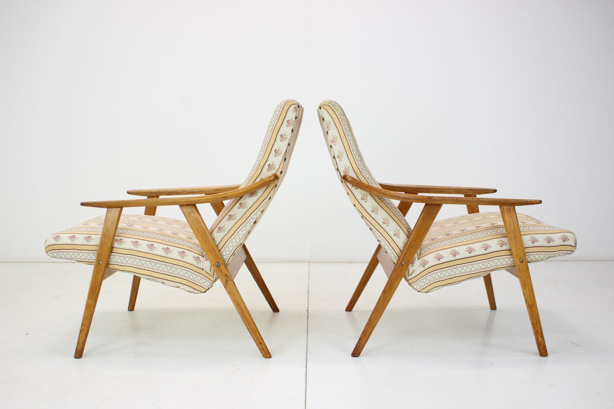 Paire de fauteuils du milieu du siècle des années 1960, Tchécoslovaquie