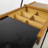 Design worker Bernard de Swarte