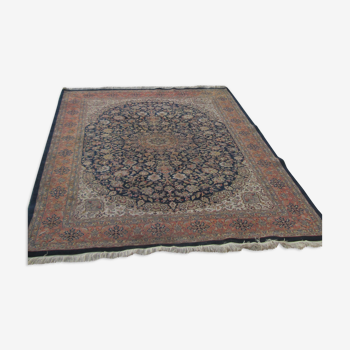Old carpet 306x196cm