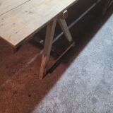 Farm table