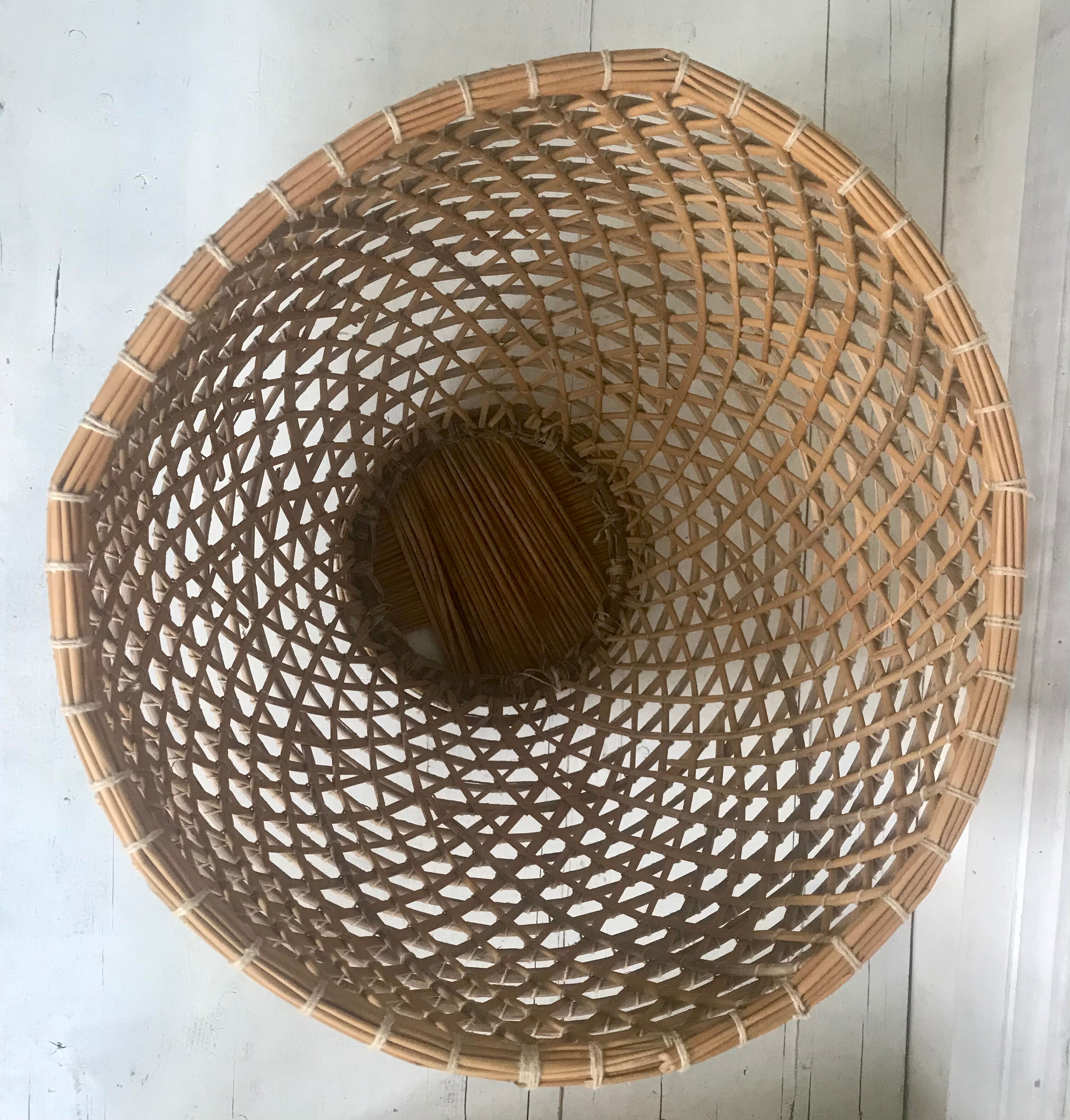 Rattan pot-pot