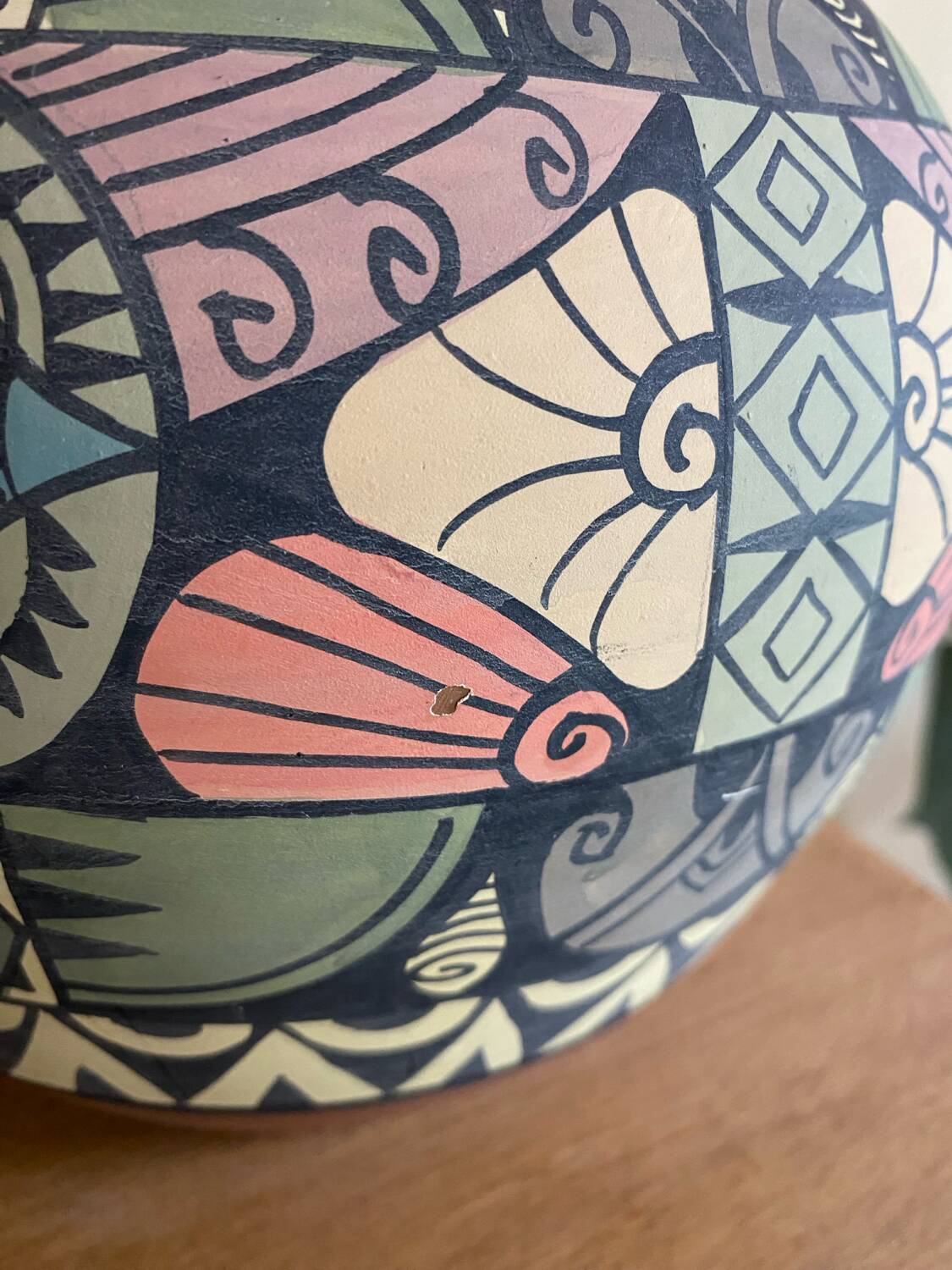 Painted ceramic table lamp