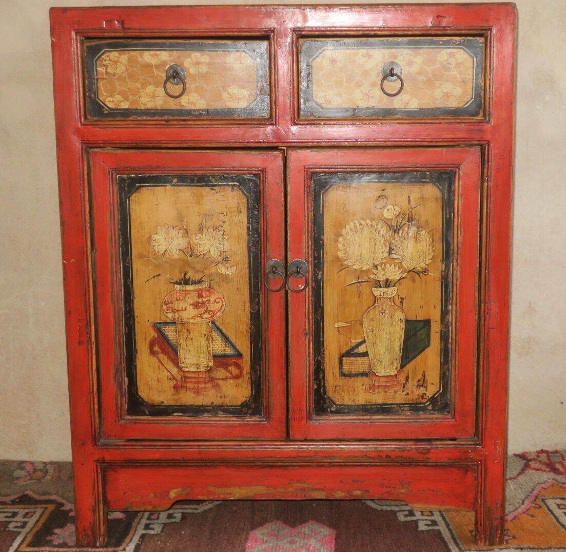 Mid century Chinese painted cabinet with 2 doors and 2 drawers