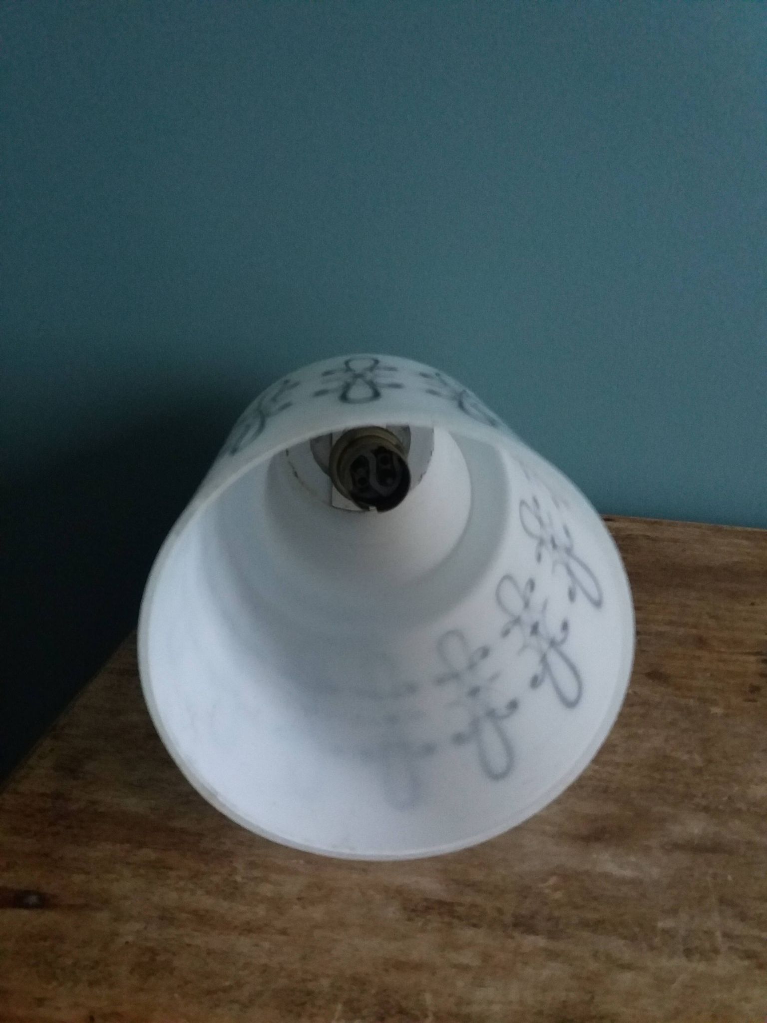Suspension lampe abat jour verre motif arabesque