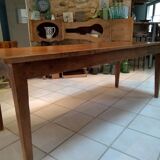 Farm table