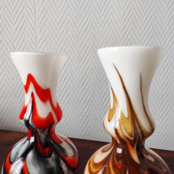 Paire de vases pop art Italien vintage 1970 verre opalin