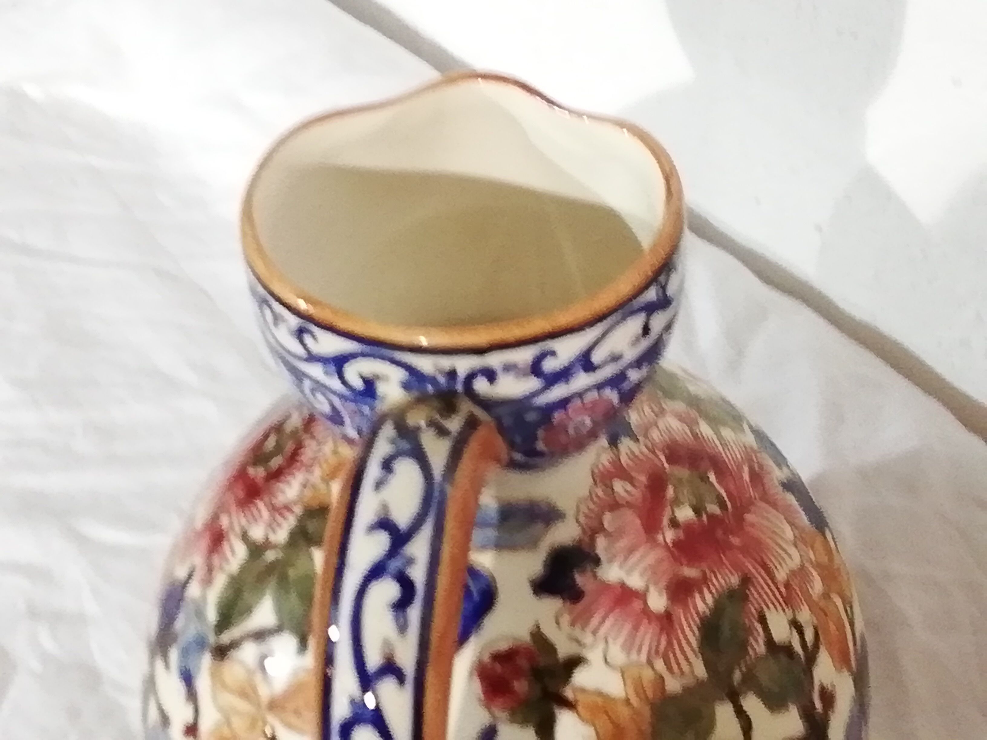 Pitcher in ceramic