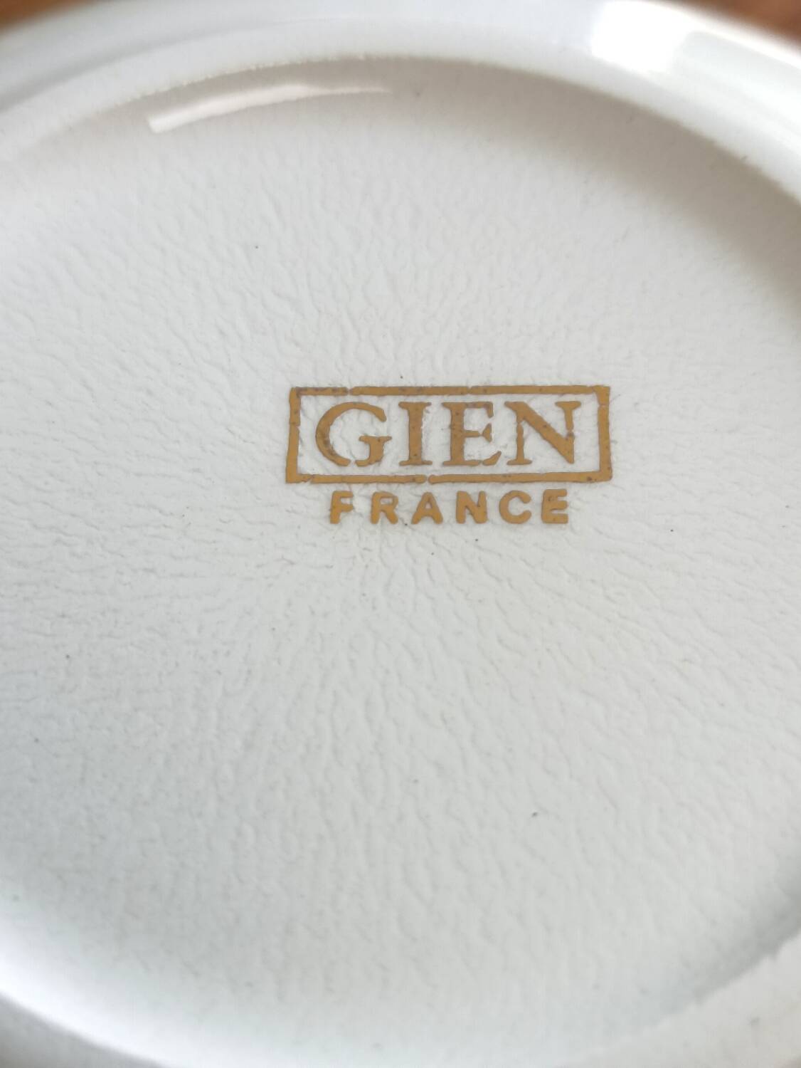 Gien strawberry cups