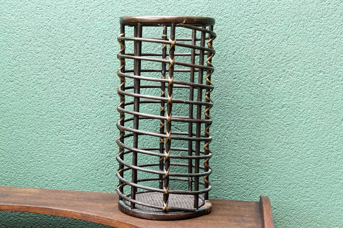 Rattan umbrella stand