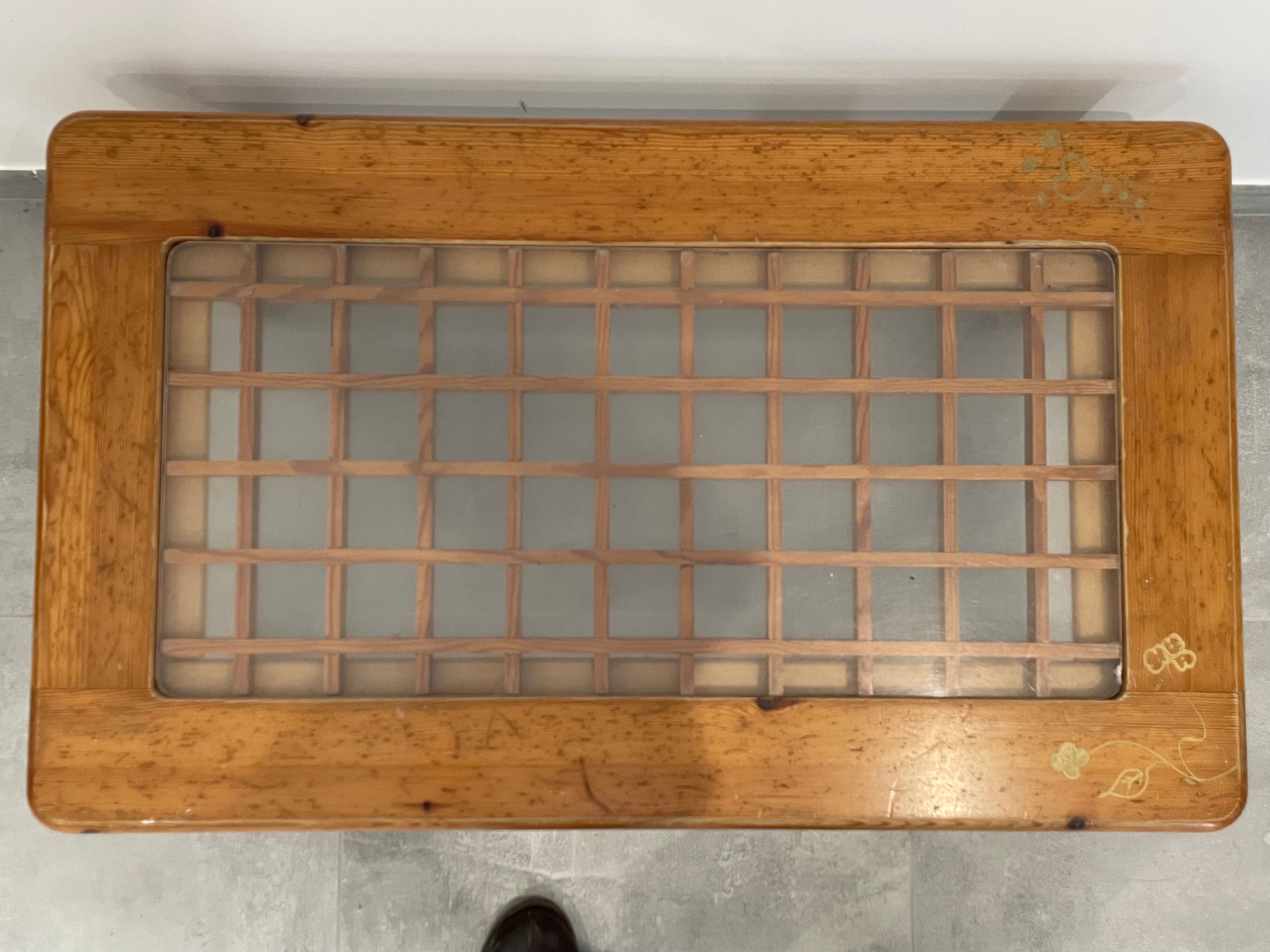 Vintage coffee table