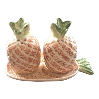 Salt and pineapple pepper set