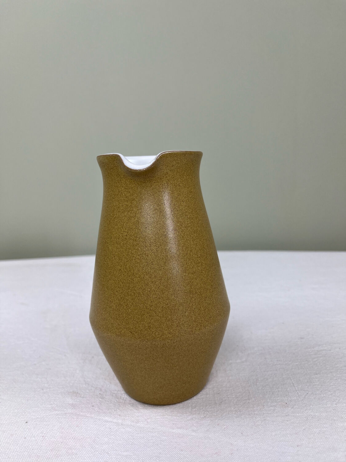 Pot en céramique anglaise