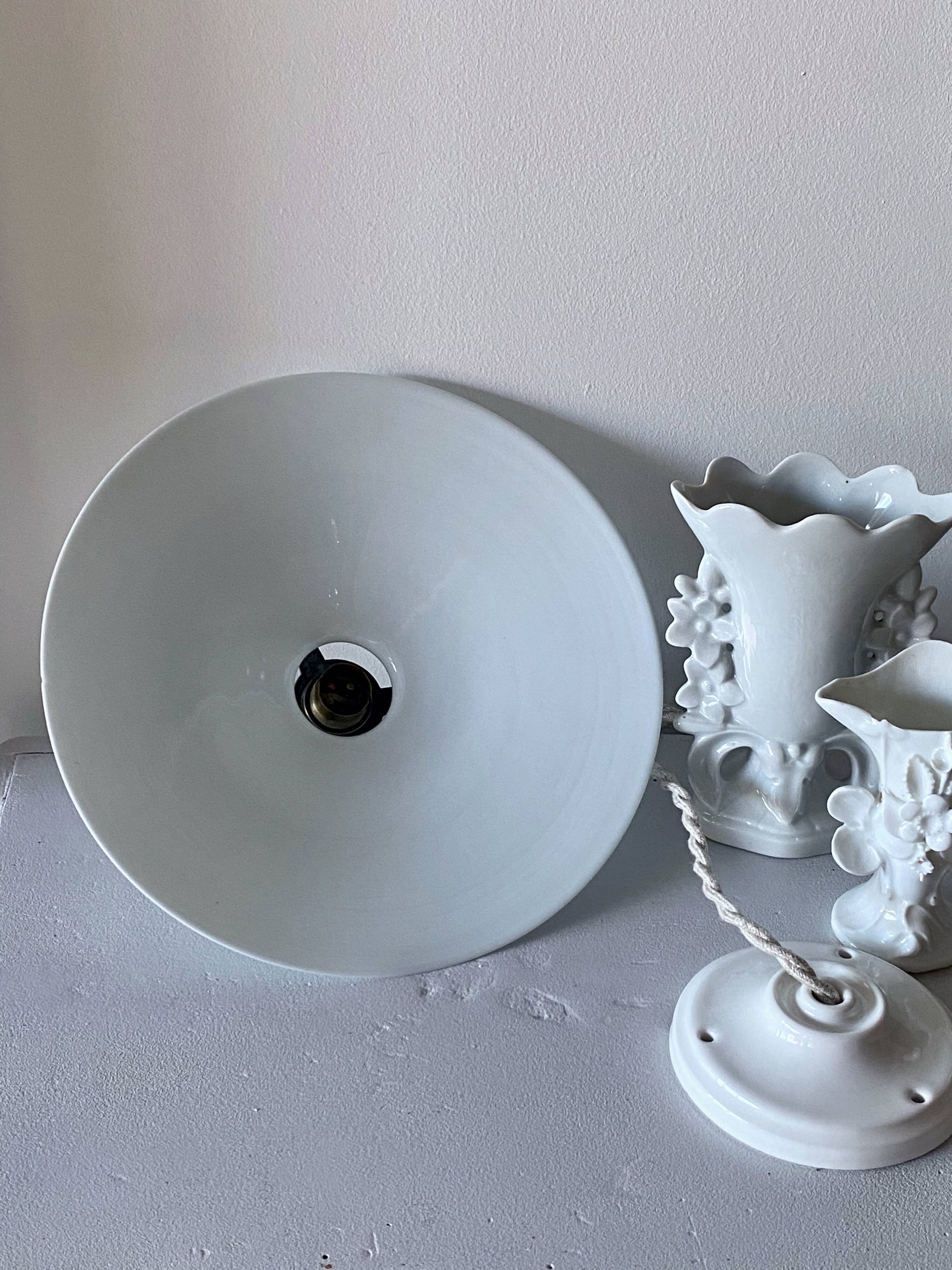 Opaline pendant light