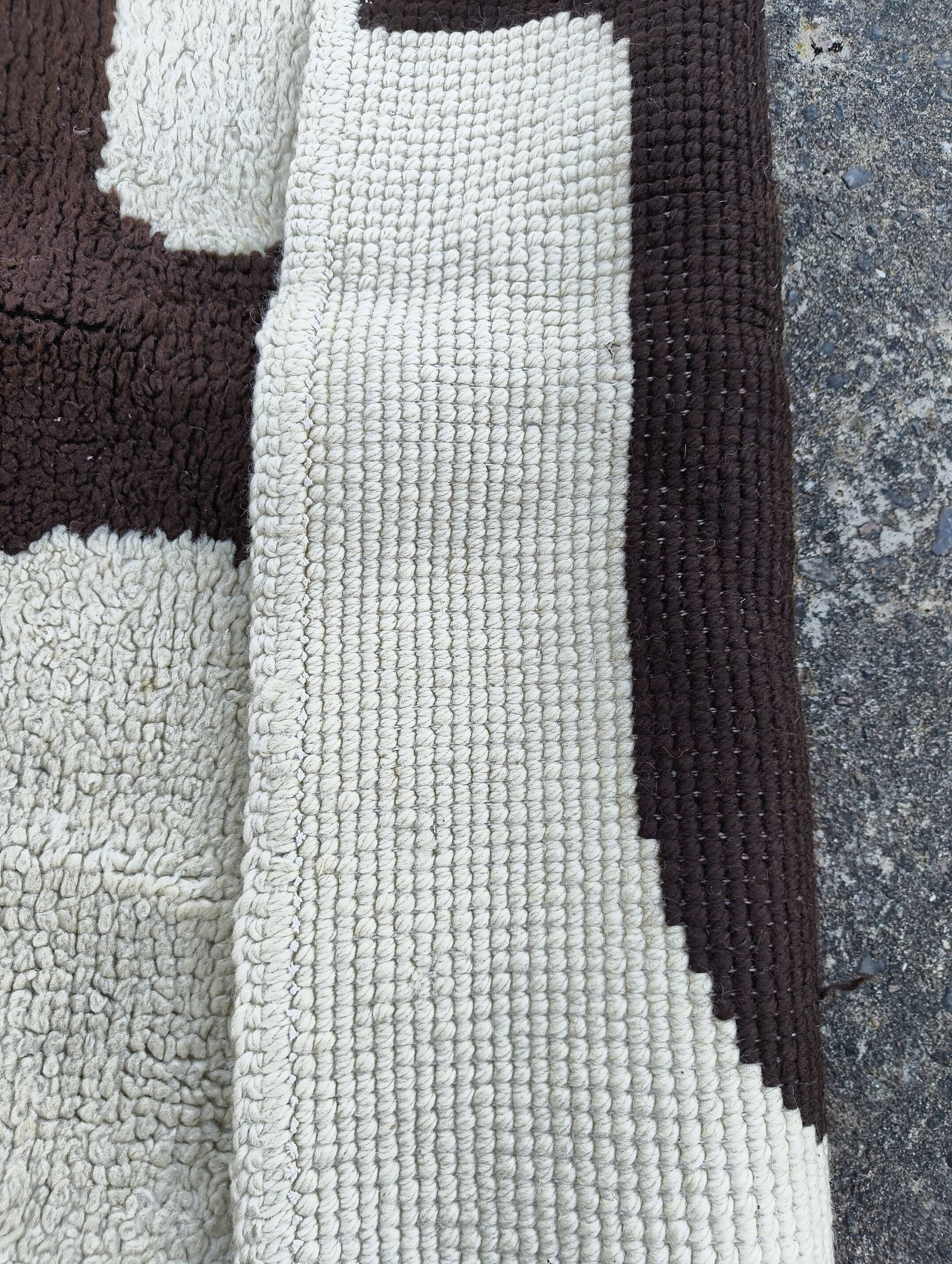 wool Pop Art carpet from the 70s