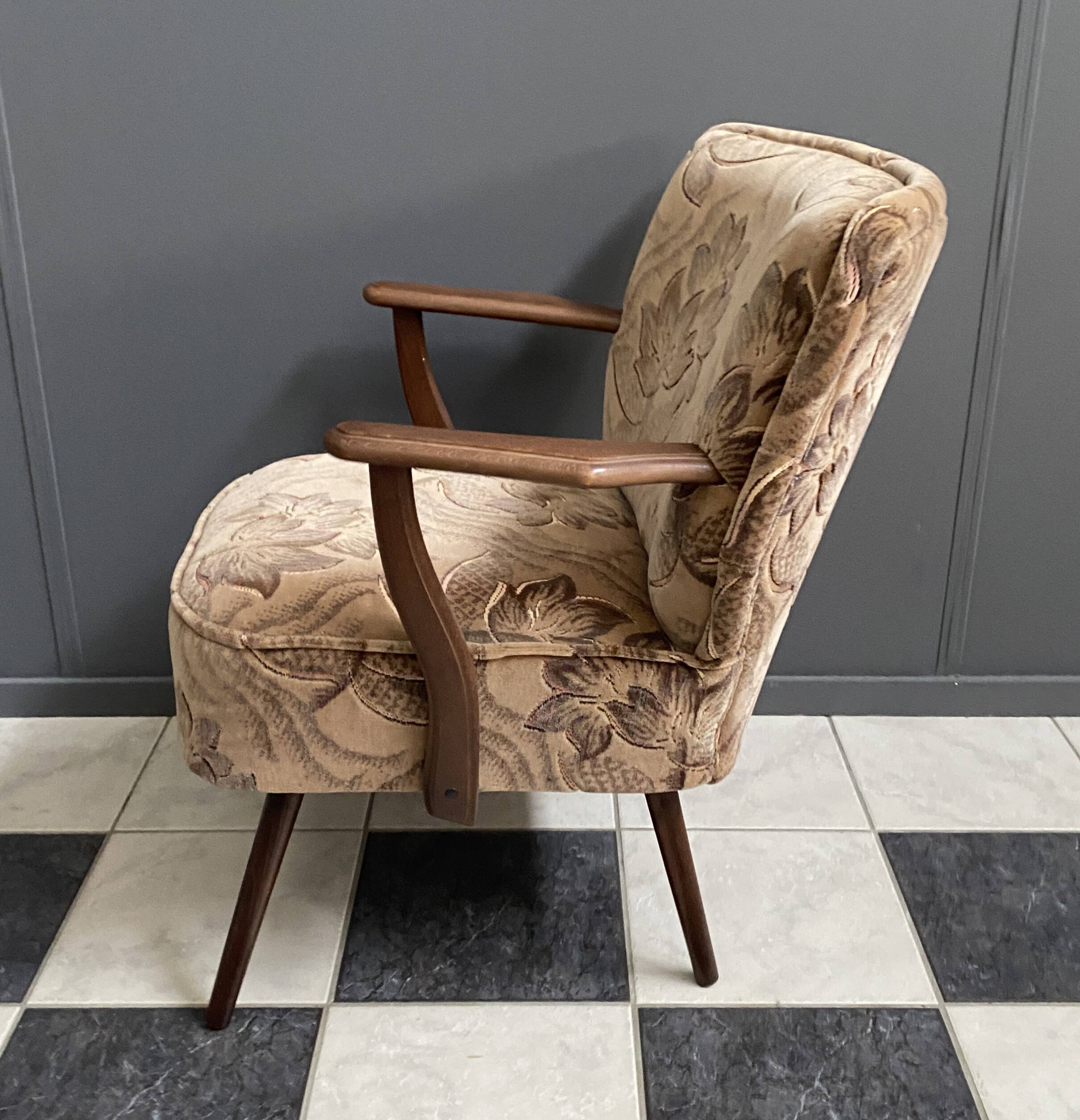 1960s floral print cocktail armchair with armrests