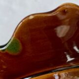 Empty Vallauris leaf-shaped pocket
