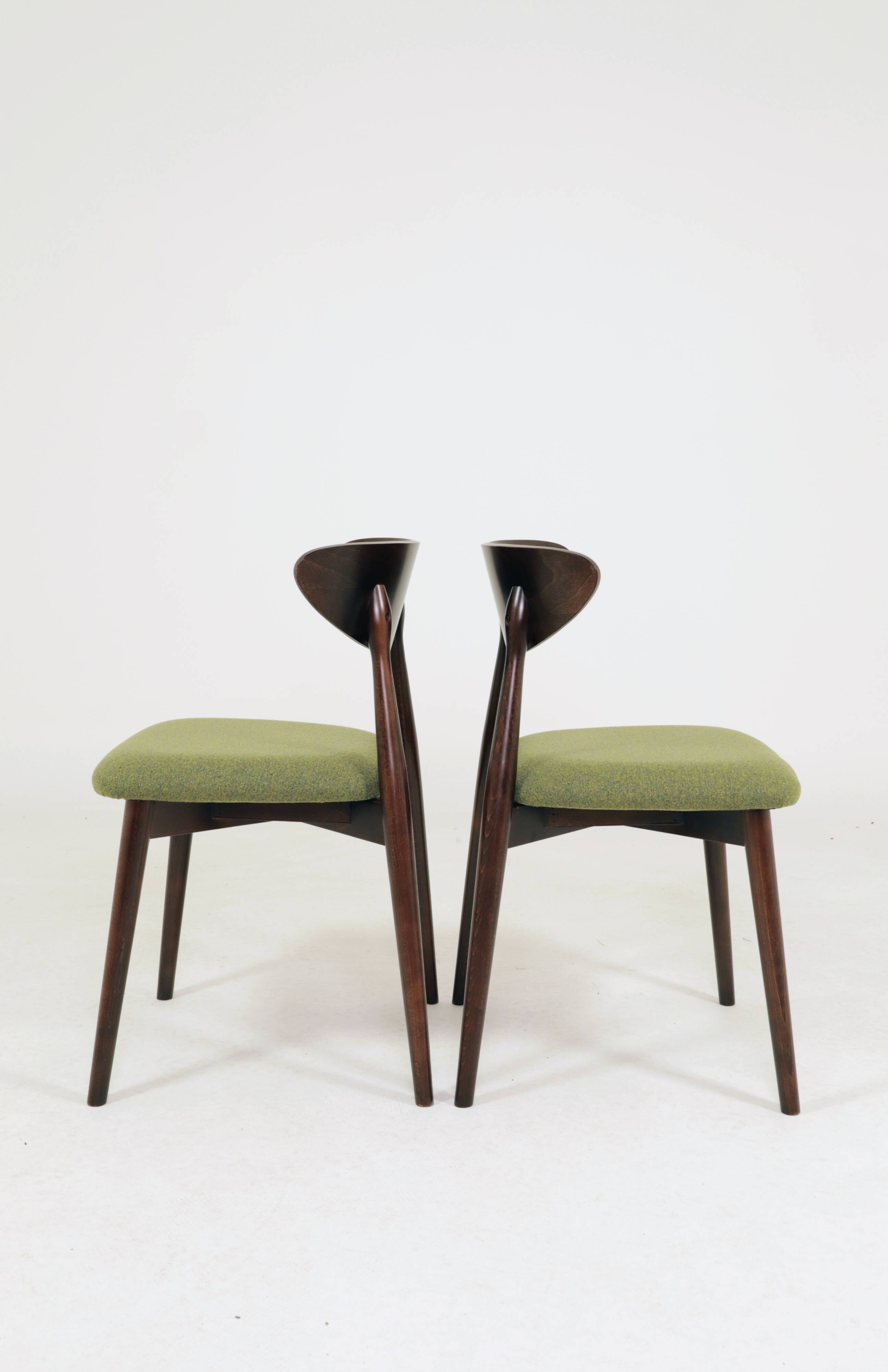 Modern Set of 2 Dining Chairs, Avocado Green Bouclè and Dark Wood