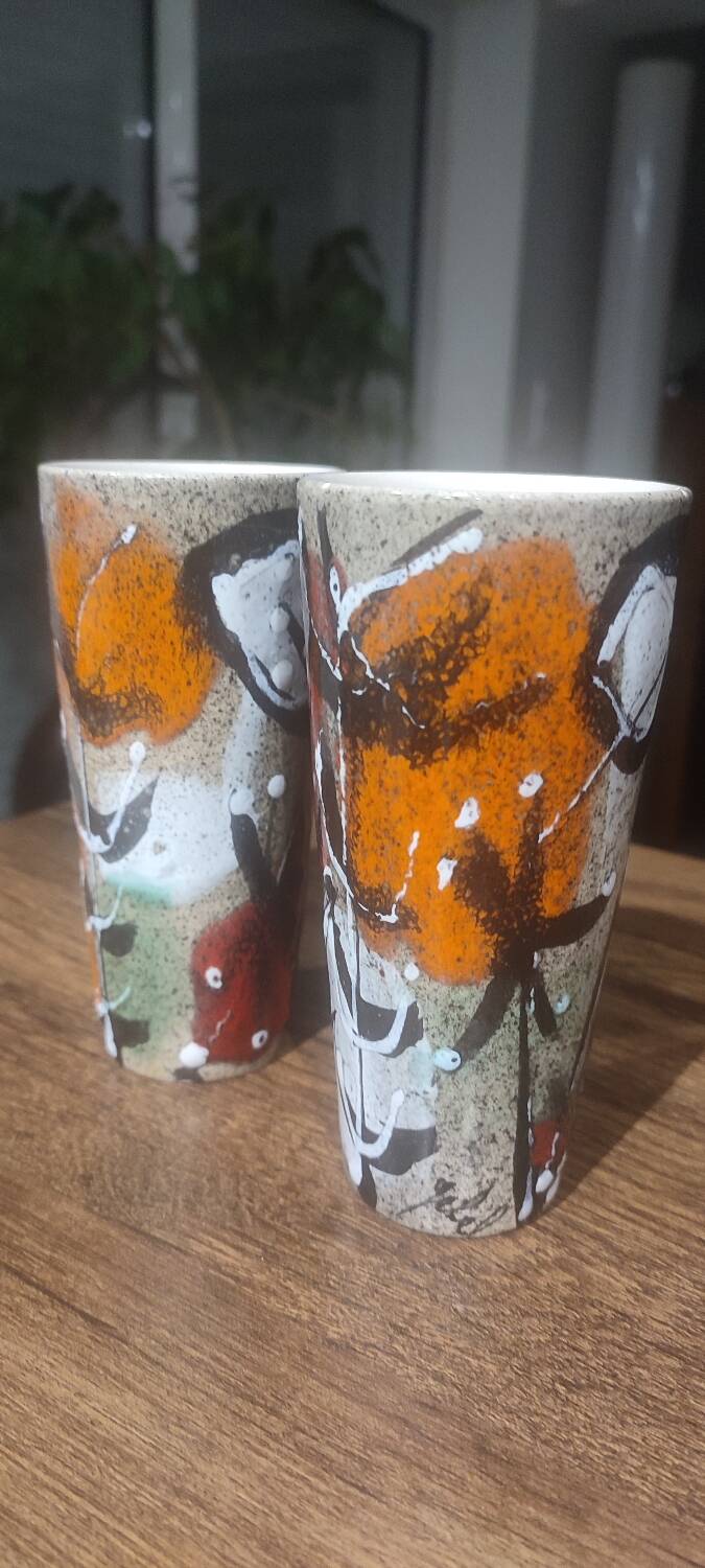 Paire de mugs en céramique vintage signés numérotés