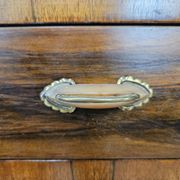 Tables de chevet en noyer Art Déco avec porte et tiroir