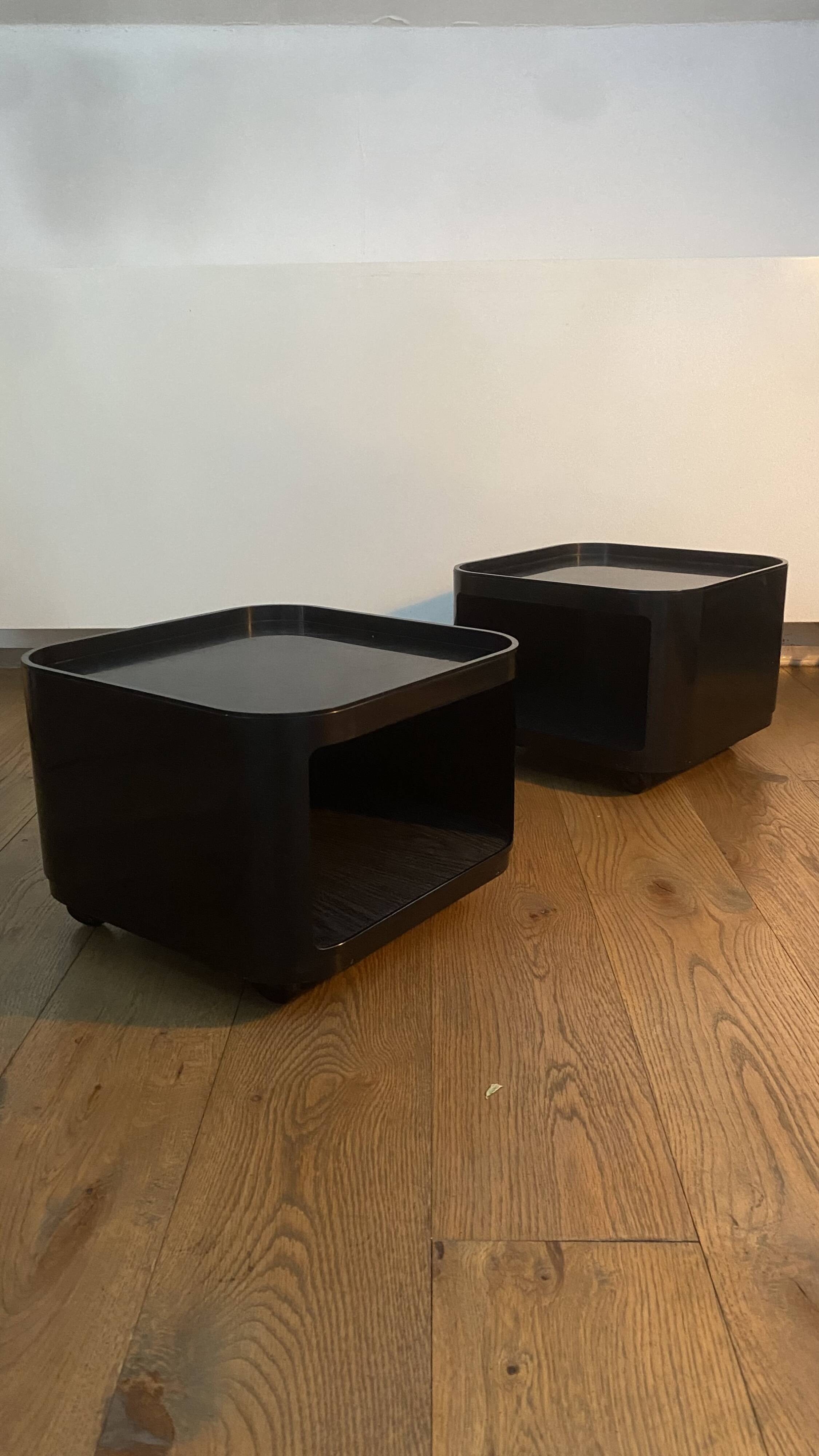 Anna Castelli pair of black Componibili night tables