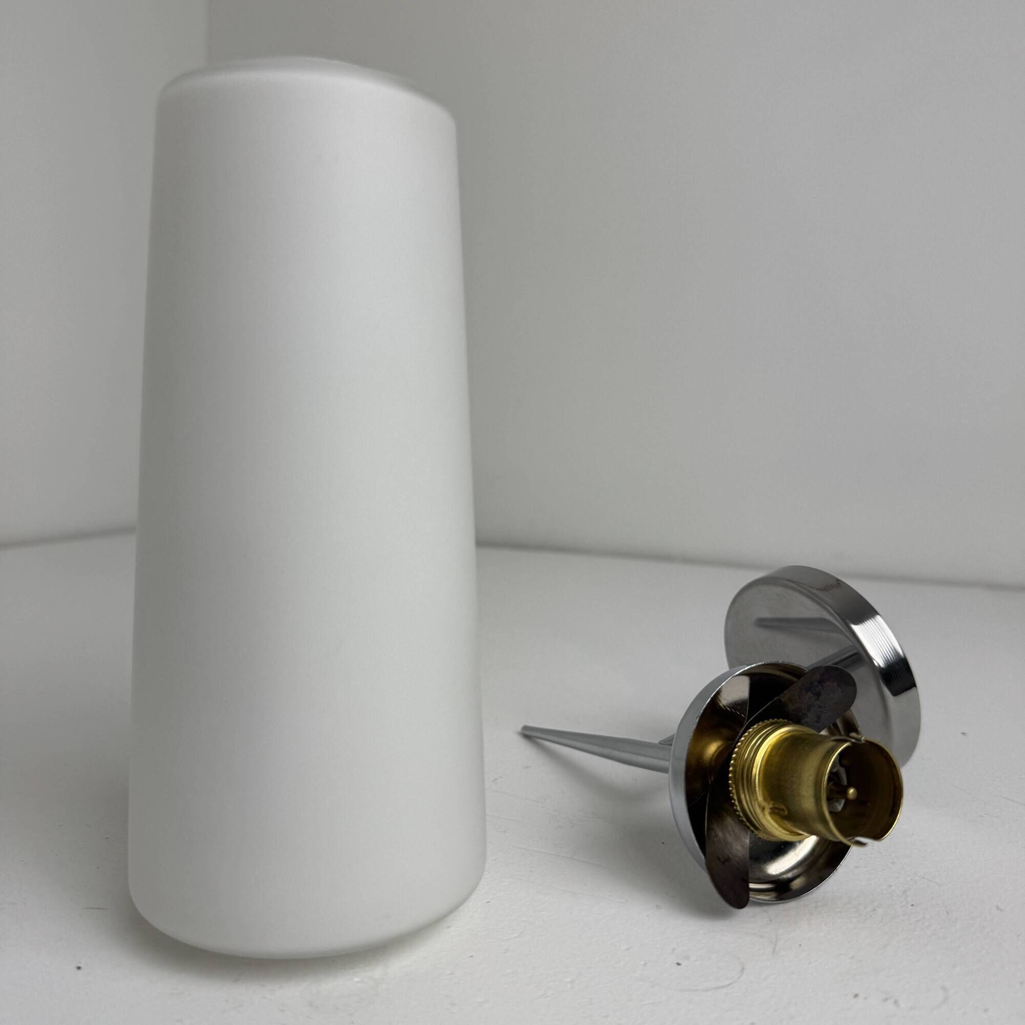 PAIR OF VINTAGE OPALINE WALL LIGHTS