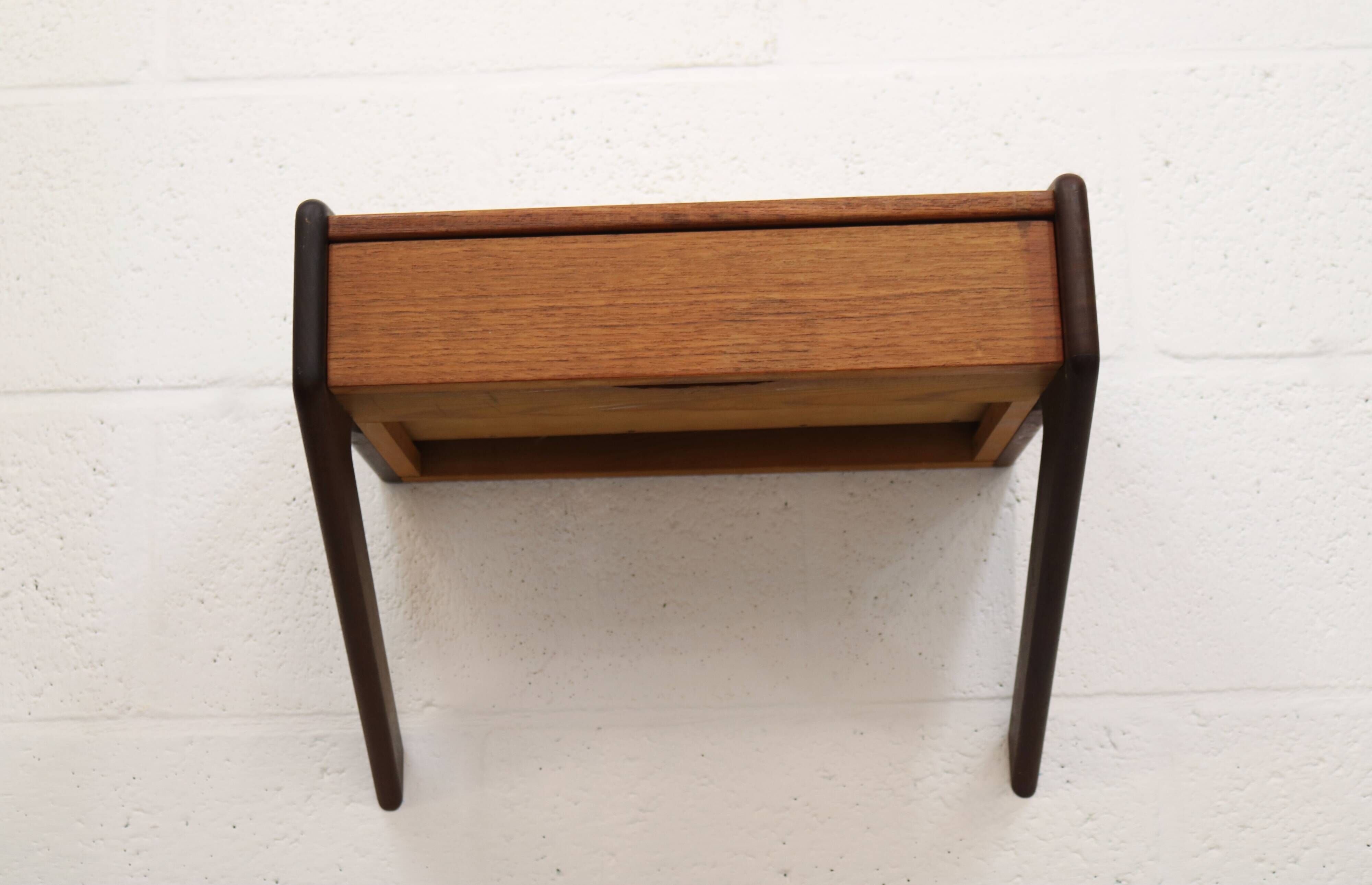 Floating nightstand  in teak wood by Sigfred Omann for Olholm Mobelfabrik