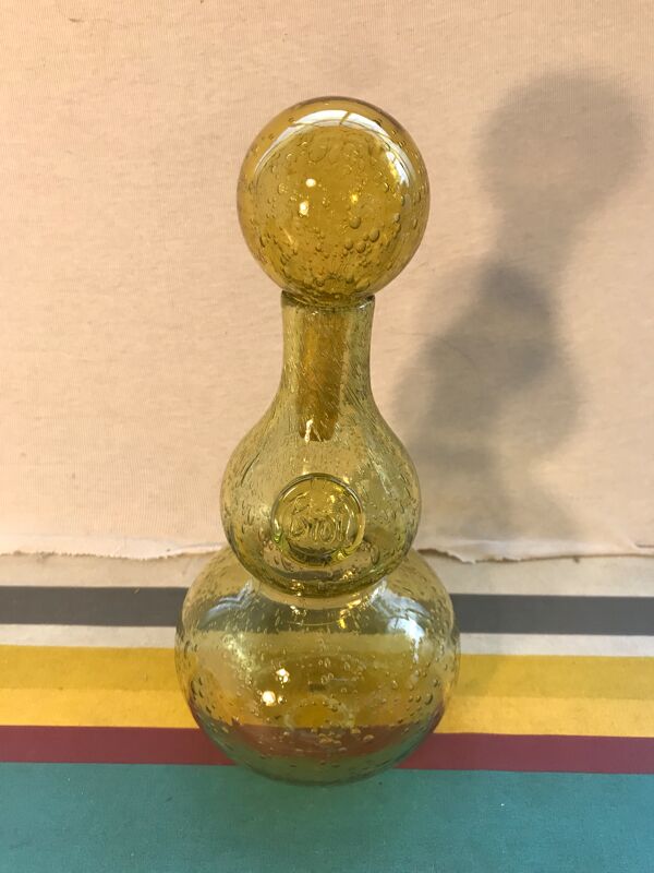 Paire d'ancienne bouteilles Biot verre soufflé bullé jaune avec bouchon