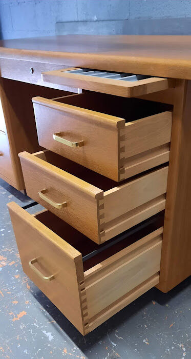 Bureau vintage