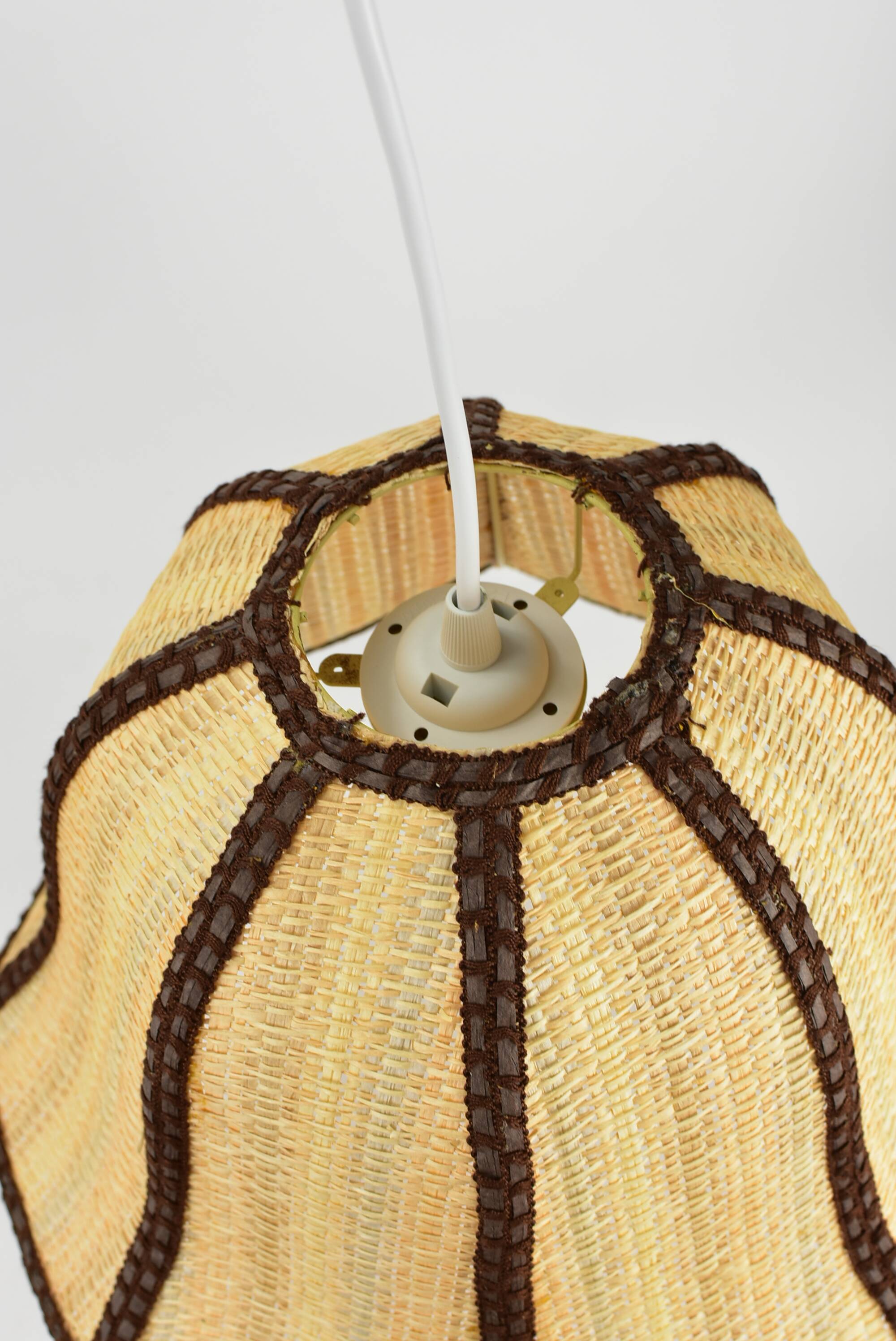 Suspension cannage vintage