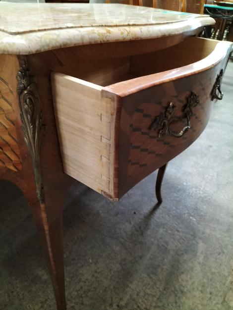 Louis XV style inlaid chest of drawers