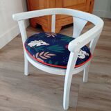 Children's chair restyled and its seat