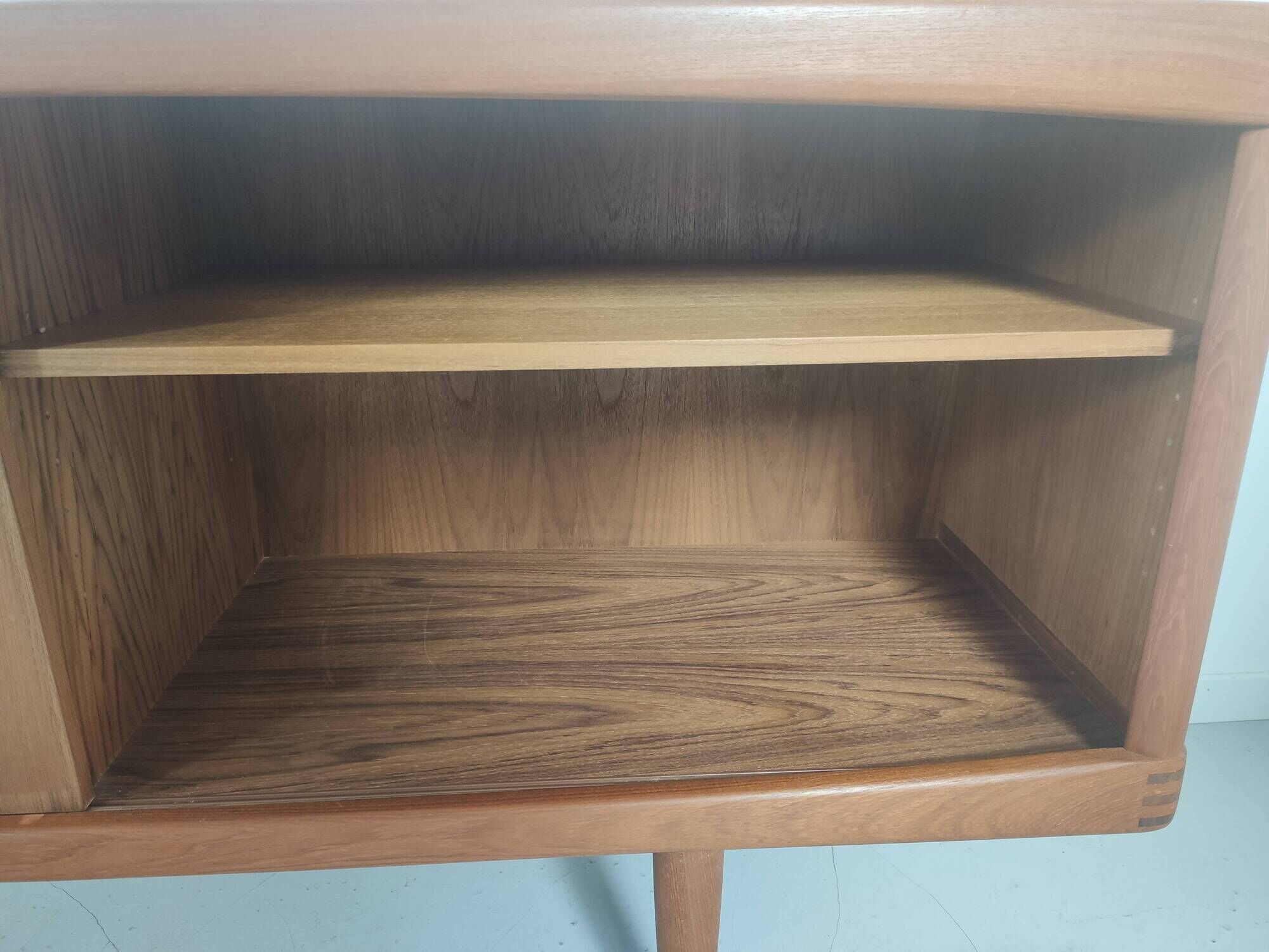 Enfilade en teck HW Klein pour Bramin made in Denmark 1960s