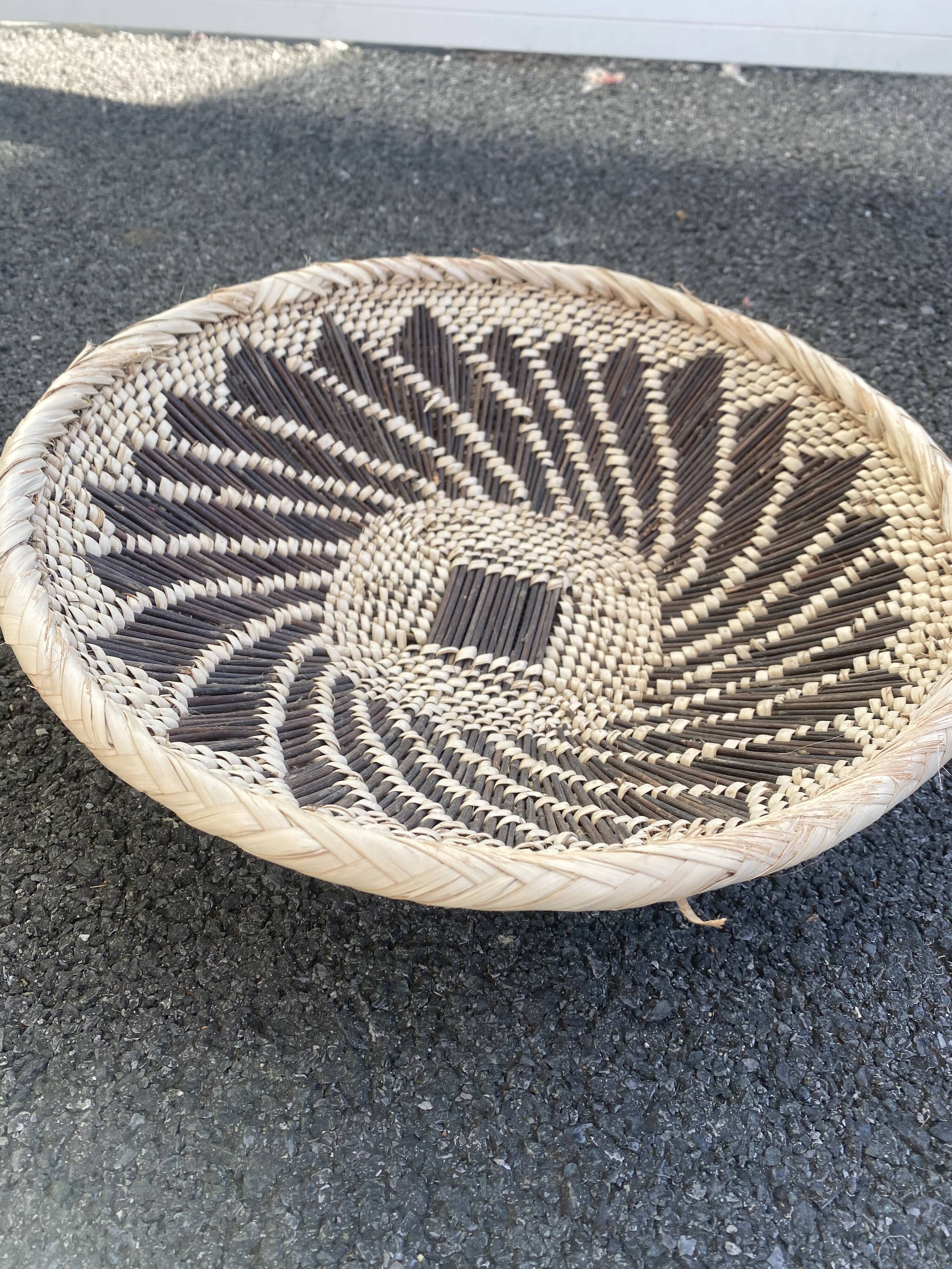 Handmade African Batonga basket in Zimbabwe