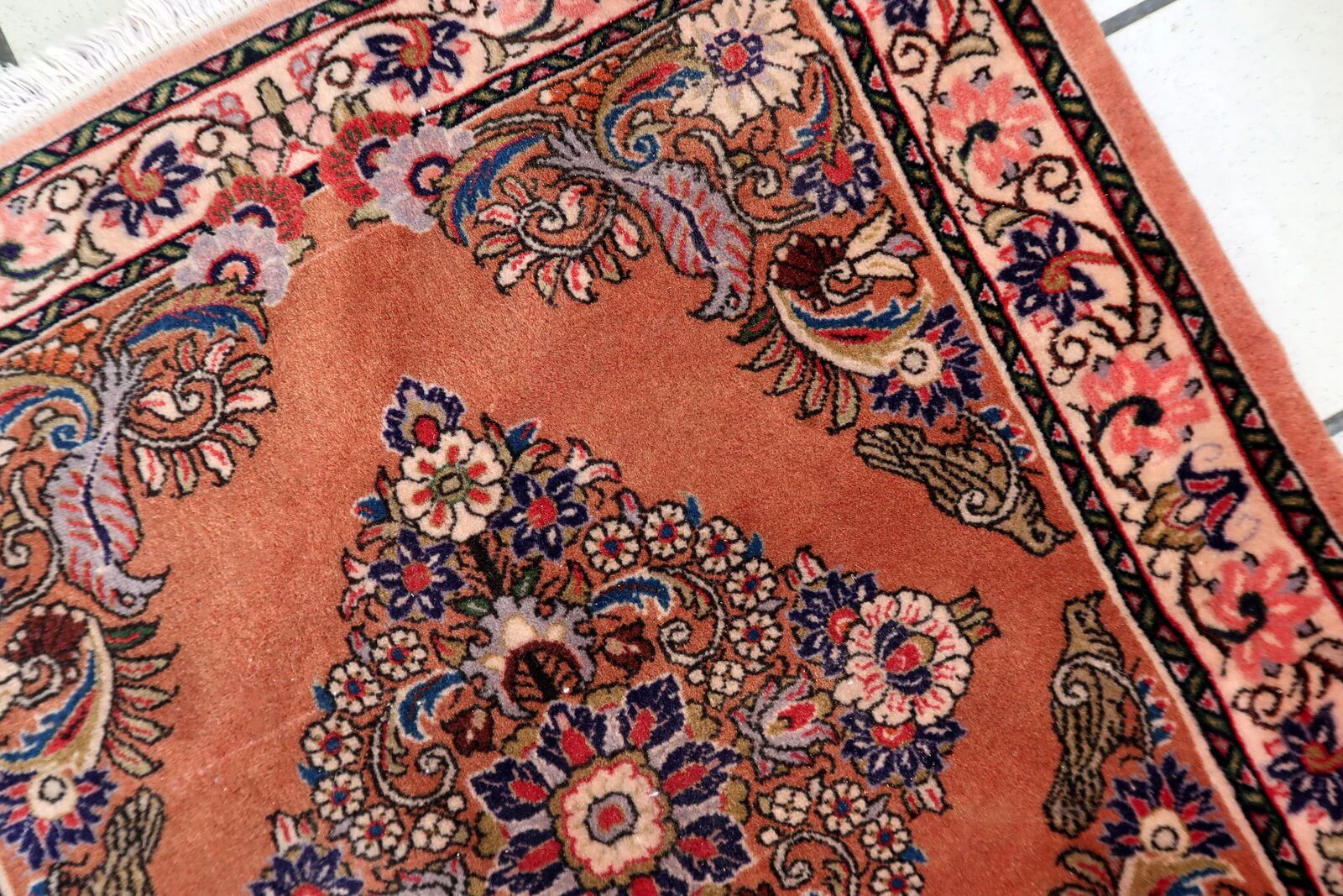 Vintage Sarouk wool rug, rose field & diamond medallion, c. 1950s