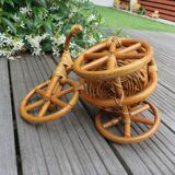 Cache pot en rotin et bambou tricycle vélo années 60 70