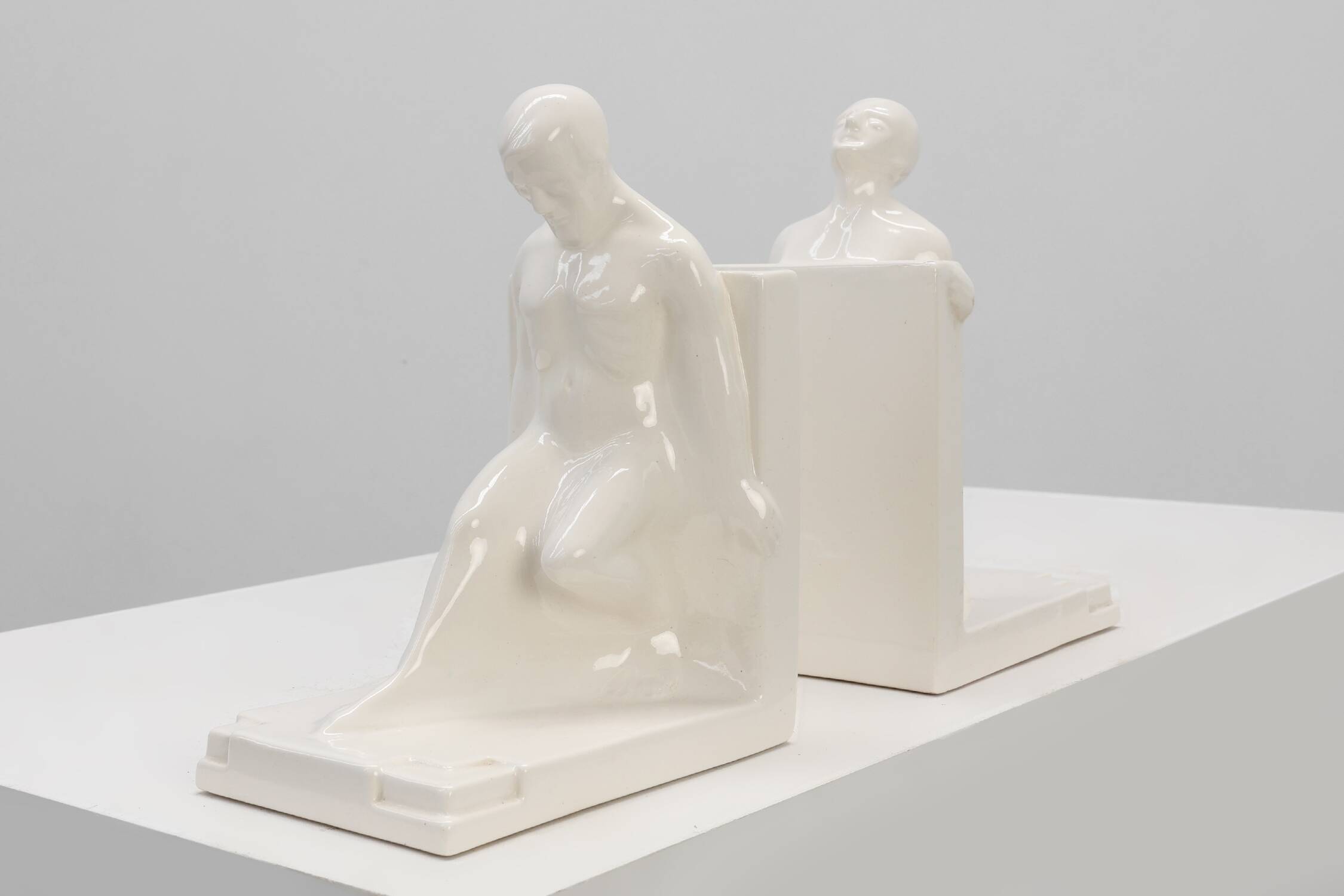 Pair Ceramic bookends by Godofridus Boonekamp for Plateelbakkerij Schoonhov