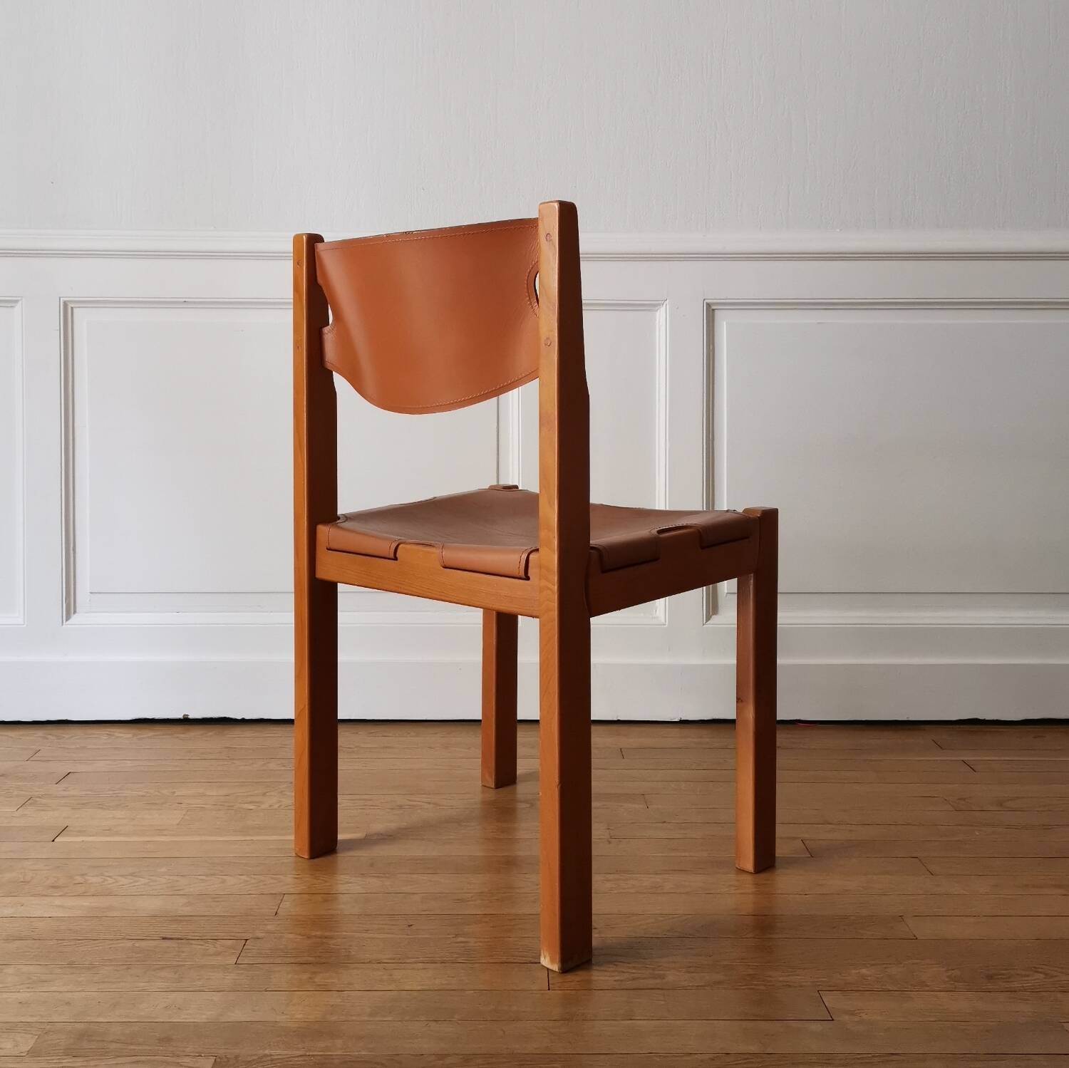 Elm and leather chair, Maison Regain, 1970/80