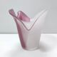 Vase en verre de Murano gravé bicolore blanc et rose, Italie, années 1980