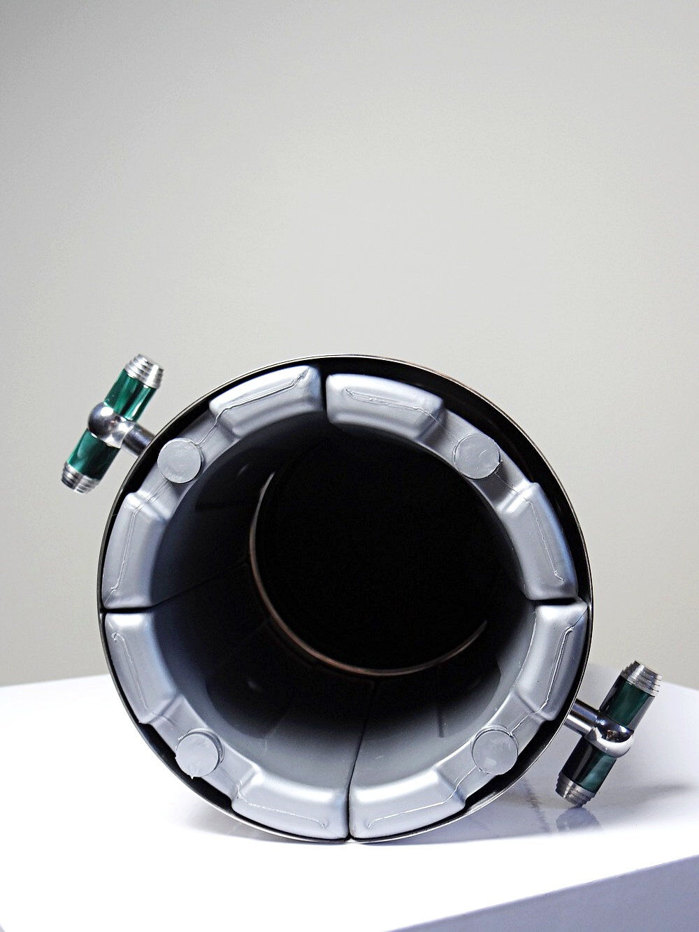Seau à champagne orfévrerie Jean Couzon en acier inoxydable 18/10, années 80-90