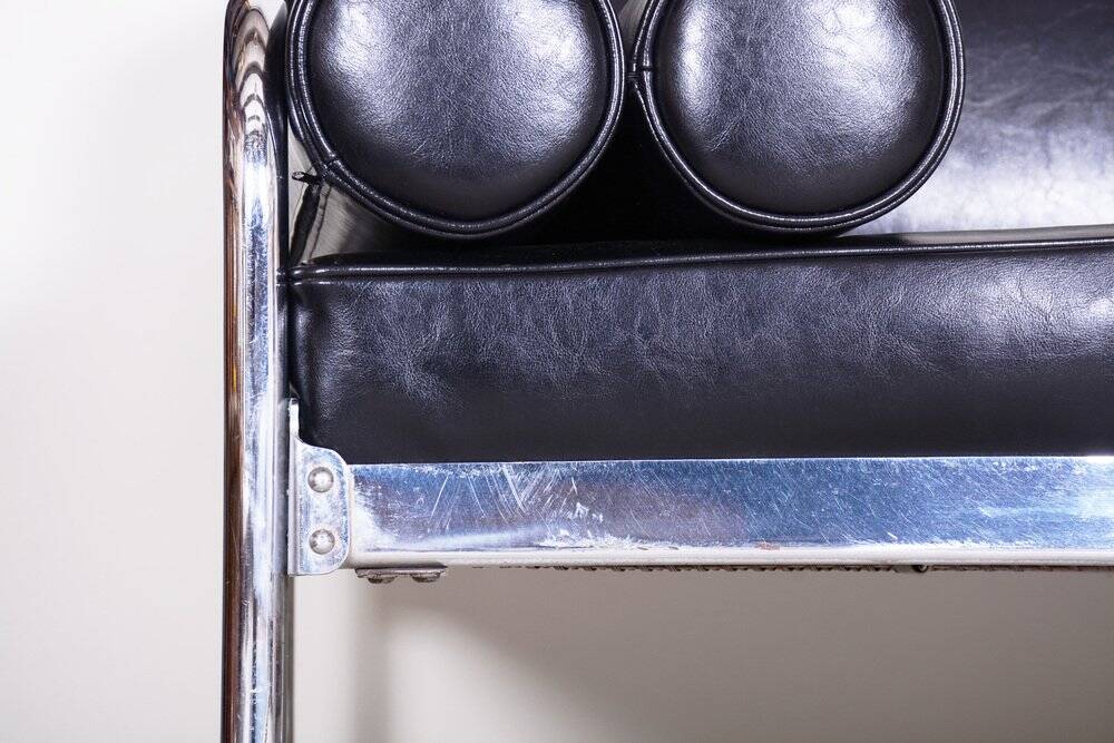 Sofa in Chrome-Plated Tubular Steel and Black Leather attributed to Hynek Gottwald, Former Czechoslovakia, 1930s