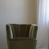 Curved Danish club chair from the mid-century, in the style of Viggo Boesen, 1940s.