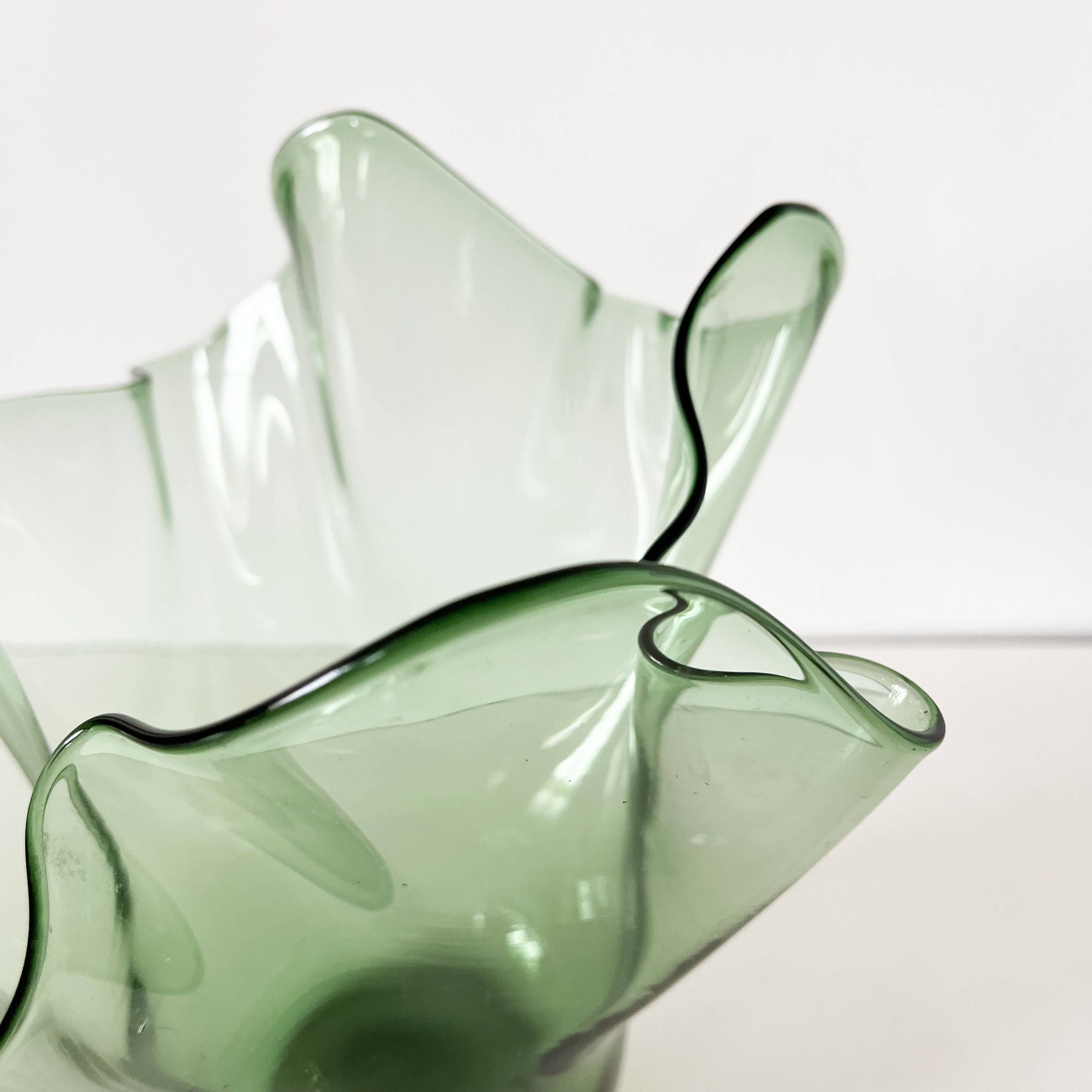 Italian blown glass handkerchief vase Empoli 1950