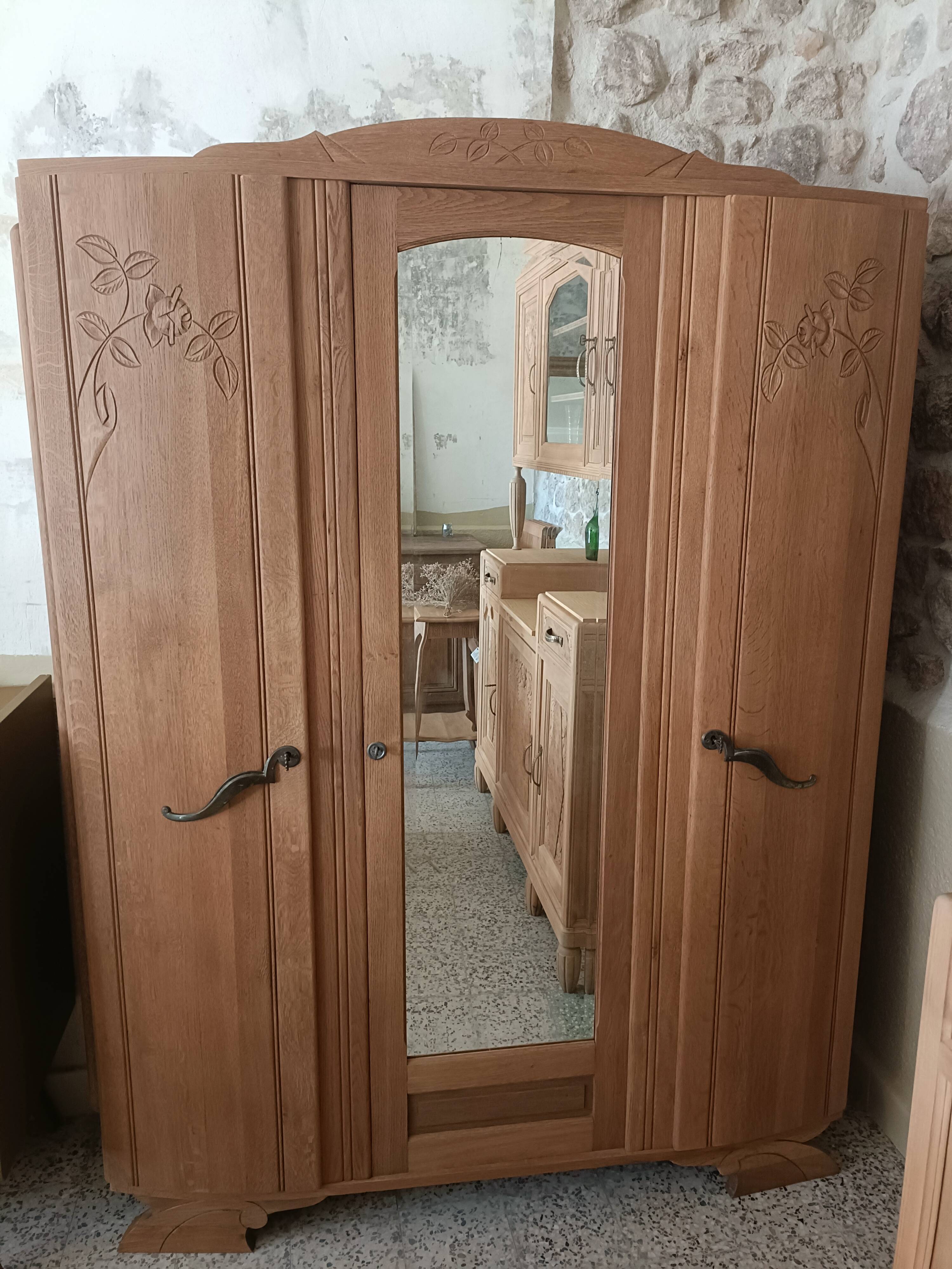 Armoire Art Déco rénovée
