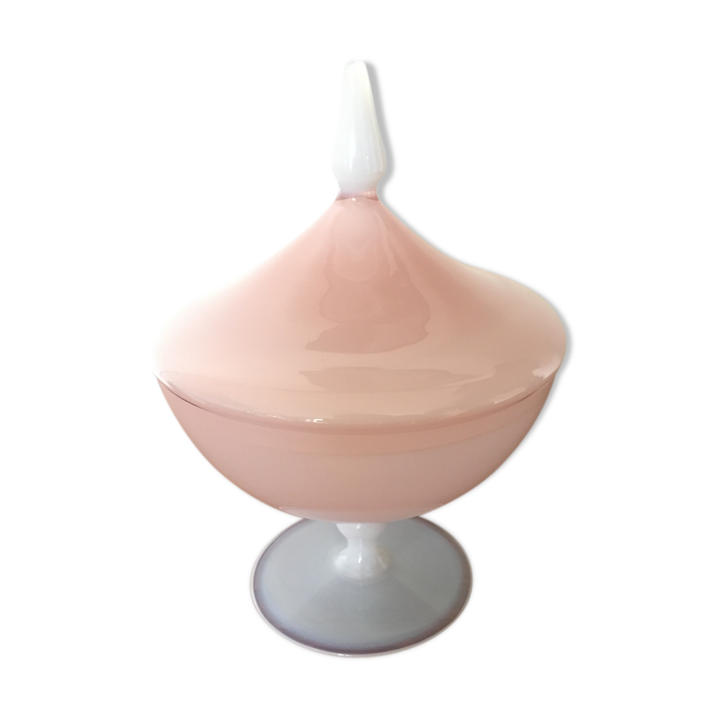 Candy on pink opaline foot