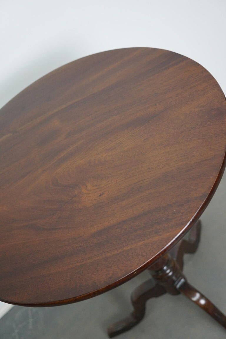 19th century Victorian mahogany wine table