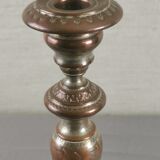 PAIRE DE BOUGEOIRS ANCIENS