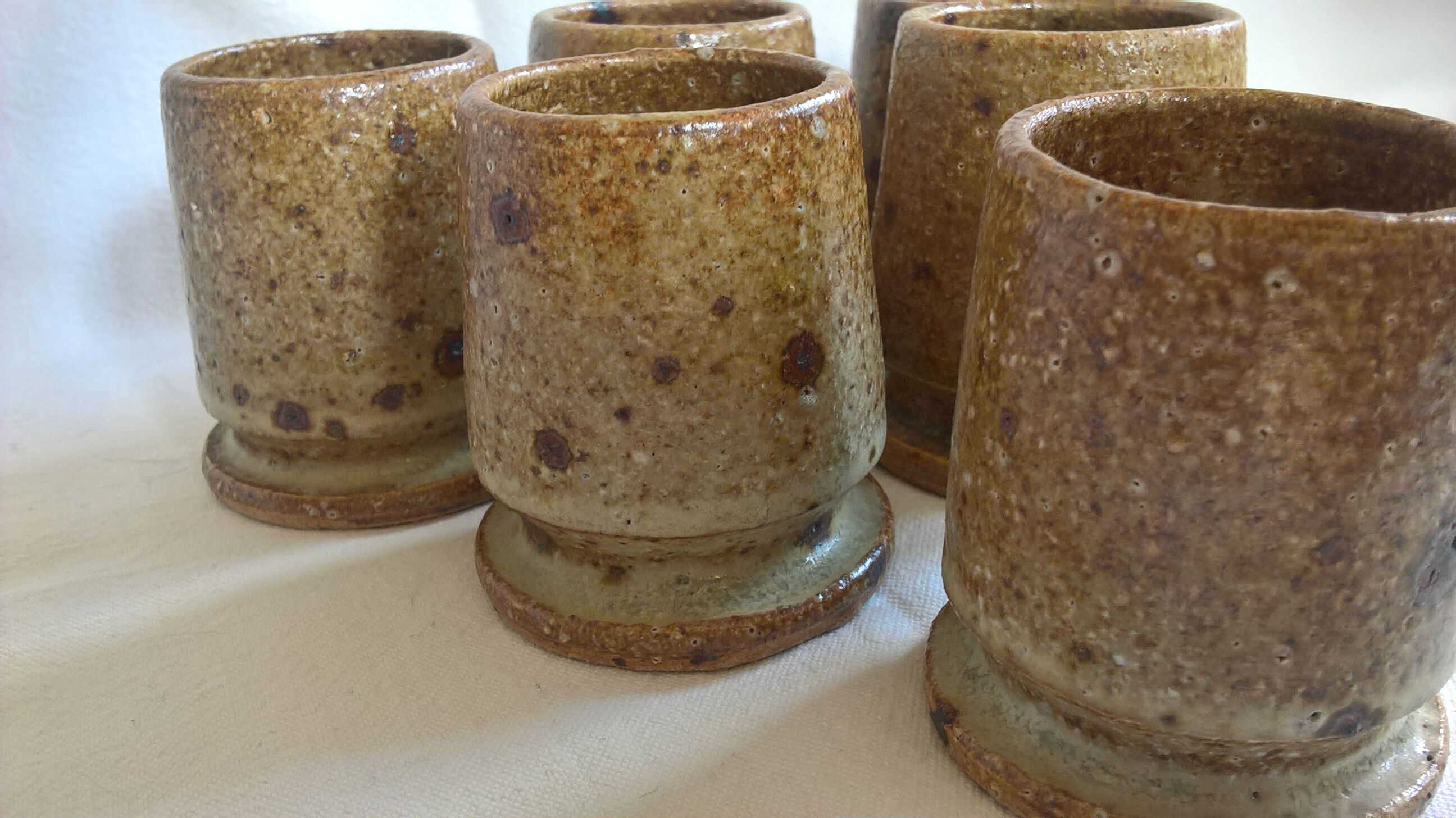 6 cups with pyrity sandstone liqueur